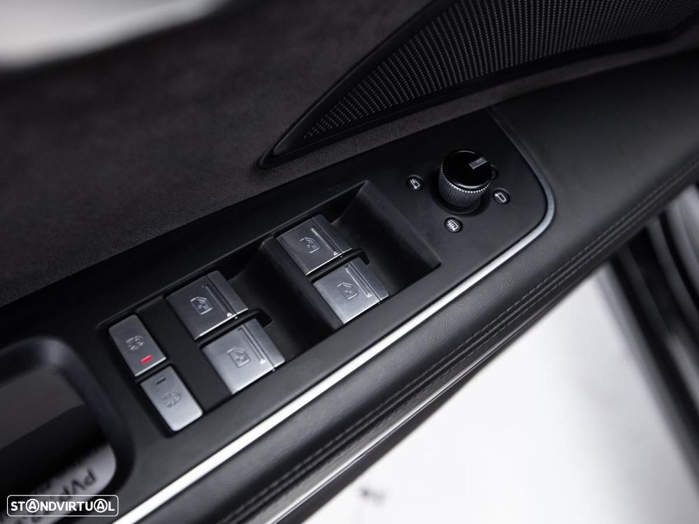 Audi S8 - 17