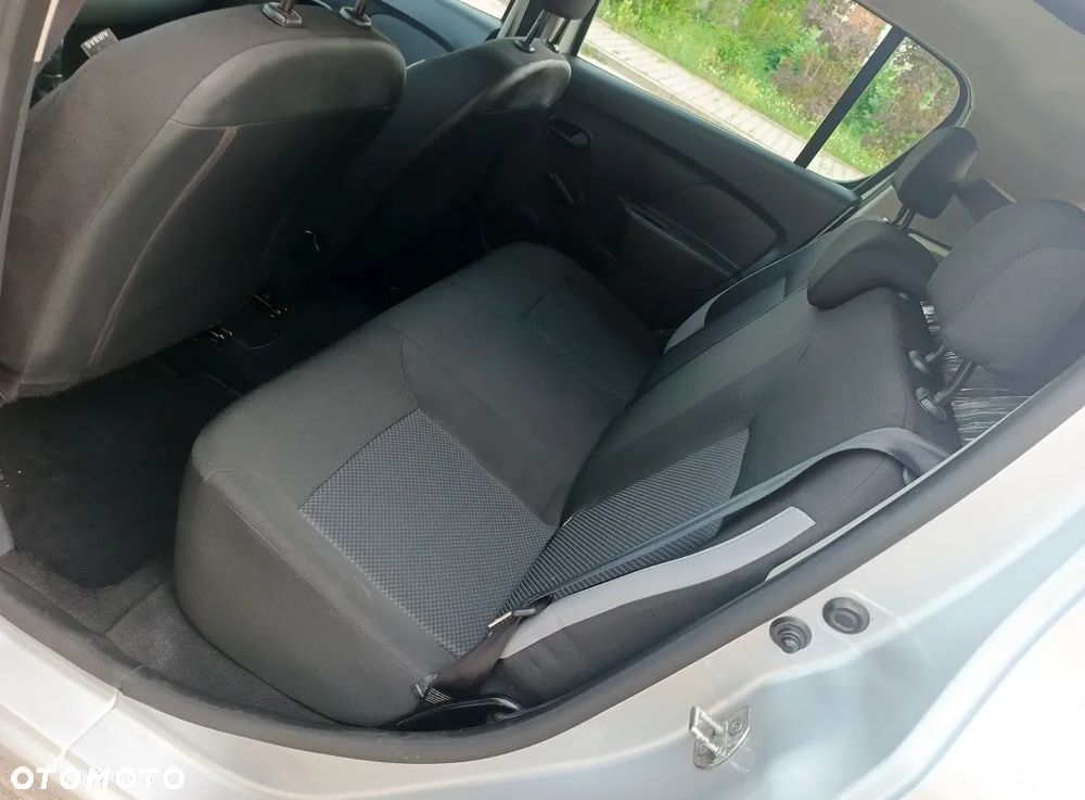 Dacia Sandero 1.2 16V 75 Laureate - 21