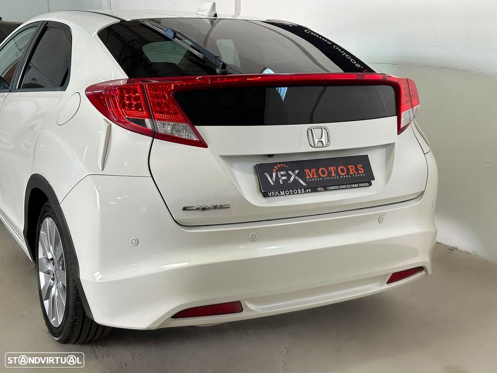 Honda Civic 1.6 i-DTEC Sport Navi - 24