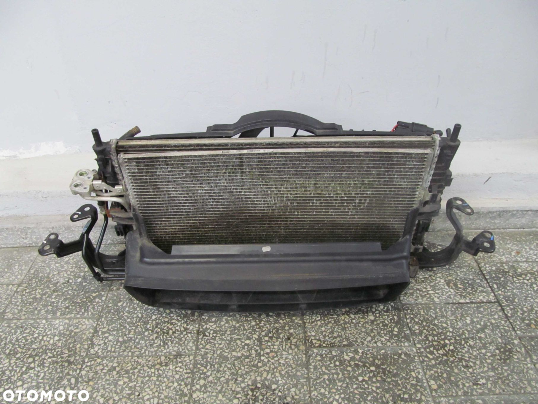 VOLVO C30 S40 V50 C30 1.6 1.8i CHLODNICE WENTYLATOR 04-12 - 2