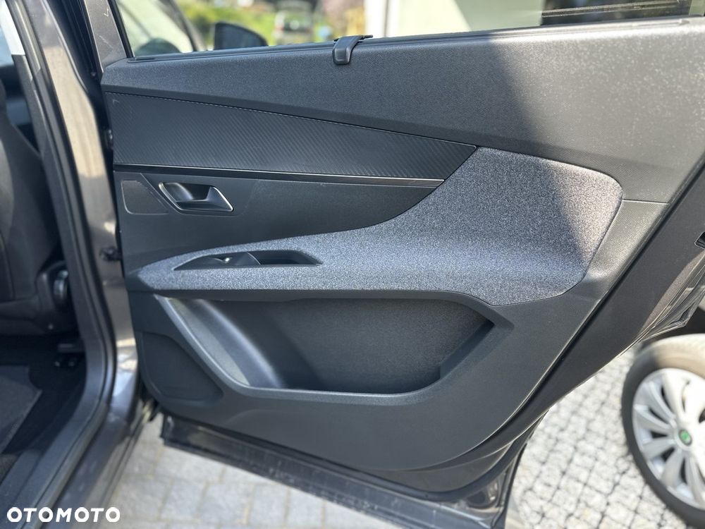 Peugeot 5008 - 12