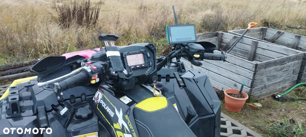 Polaris Sportsman - 12