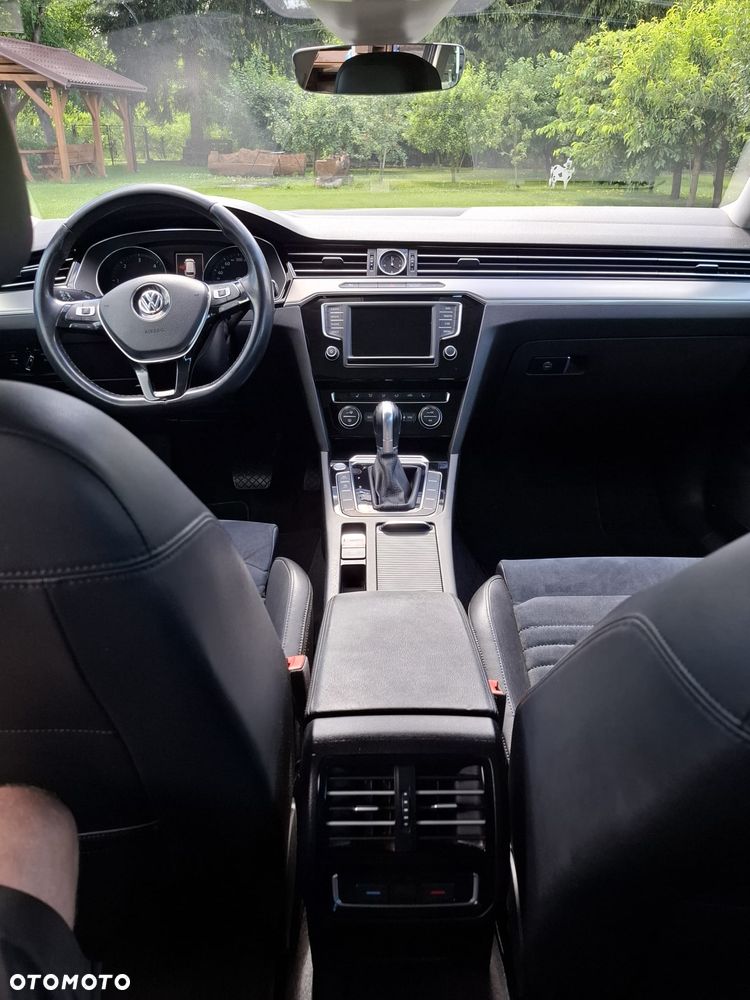 Volkswagen Passat - 5