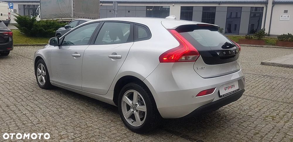 Volvo V40 D2 Drive-E Momentum - 7
