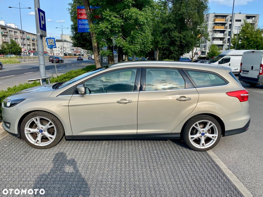 Ford Focus 1.0 EcoBoost Gold X (Trend) - 5