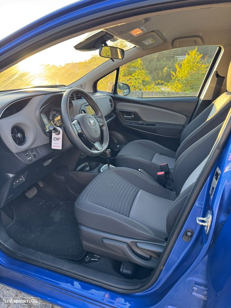Toyota Yaris 1.5 HSD Comfort - 7