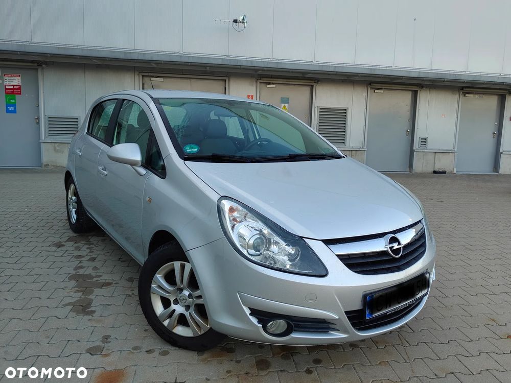 Opel Corsa 1.4 16V Cosmo - 18