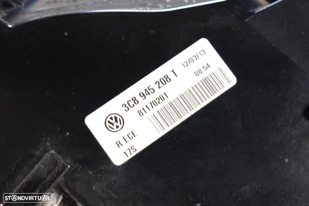 Farolim Direito Volkswagen Cc (358)  3C8945208t / 81170201 / Chassi Pa - 8