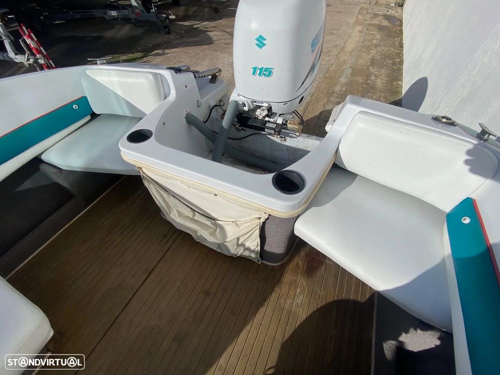 Bayliner Capri 1800 Bowrider - 20