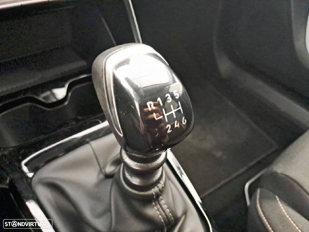 Citroën C3 Aircross 1.2 PureTech Plus - 19