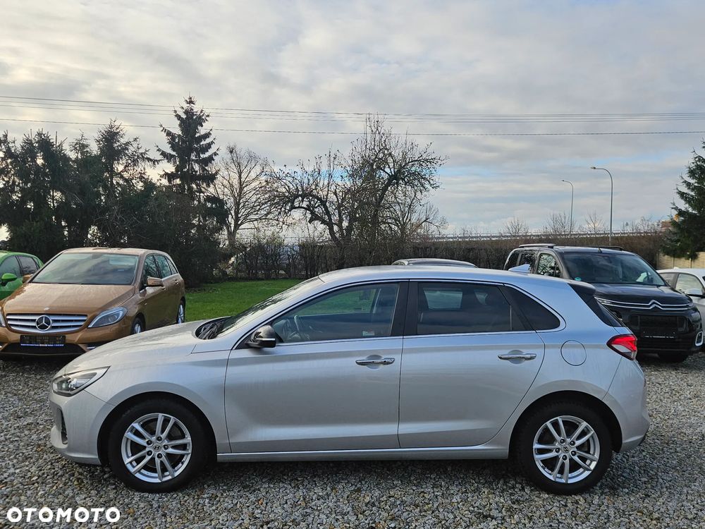 Hyundai i30 1.6 CRDI Intro Edition - 13