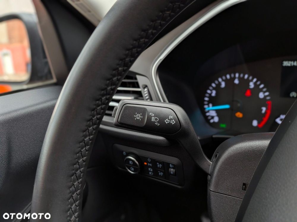Ford Kuga 1.5 EcoBoost FWD - 24