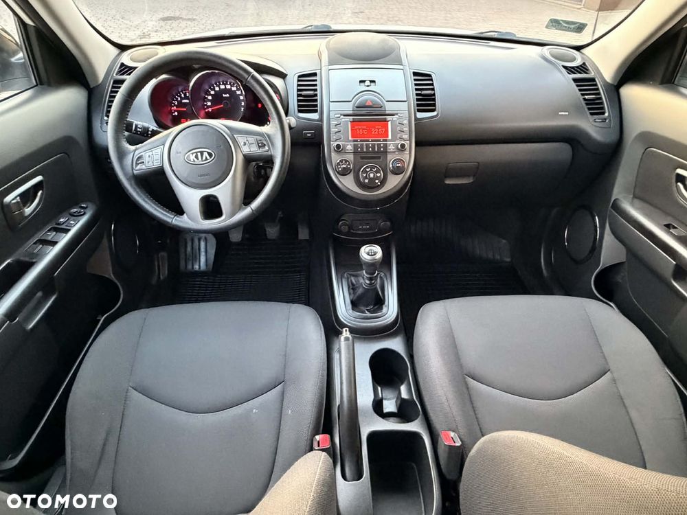 Kia Soul 1.6 CRDI M - 11