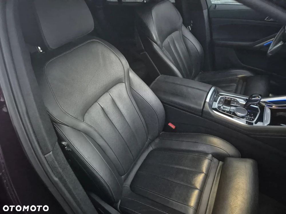 BMW X6 xDrive40i - 34