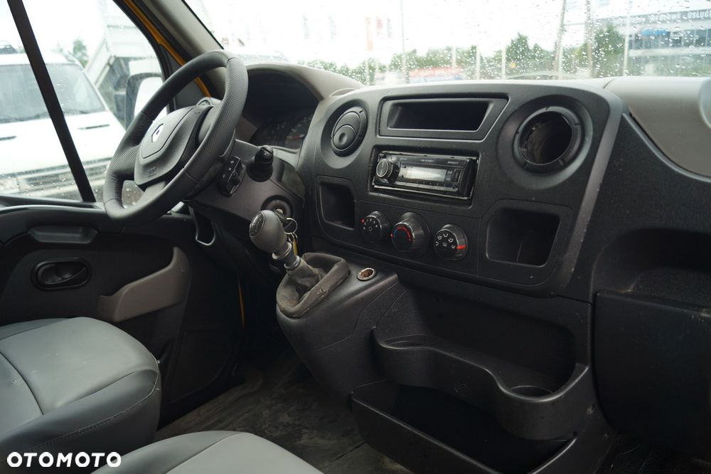Renault Master - 24