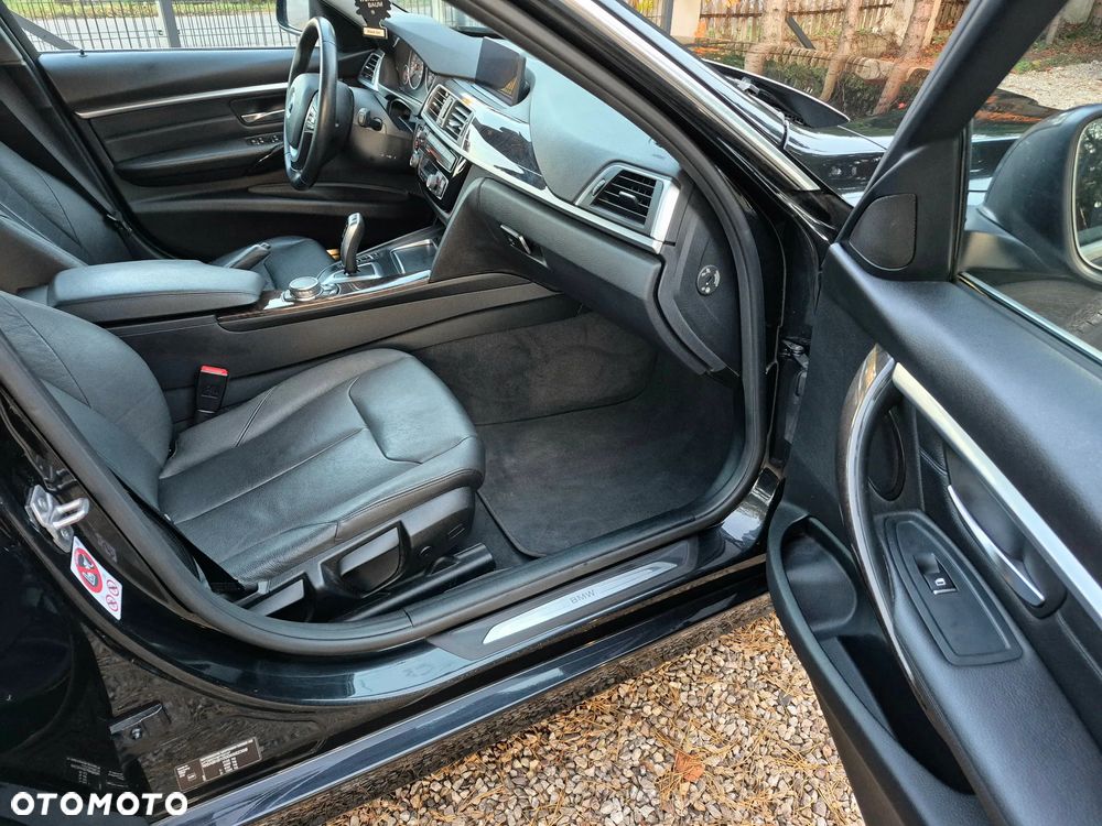 BMW Seria 3 320d Luxury Line - 19