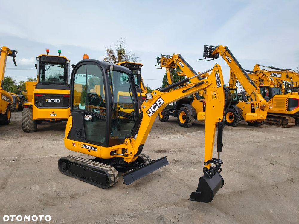 JCB 8018 - 2