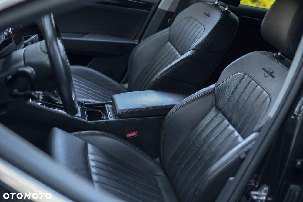 Skoda Superb 2.0 TDI SCR 4x4 L&K DSG - 11