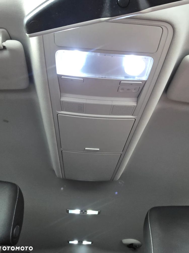 Volkswagen Touran 2.0 TDI DPF Comfortline - 7