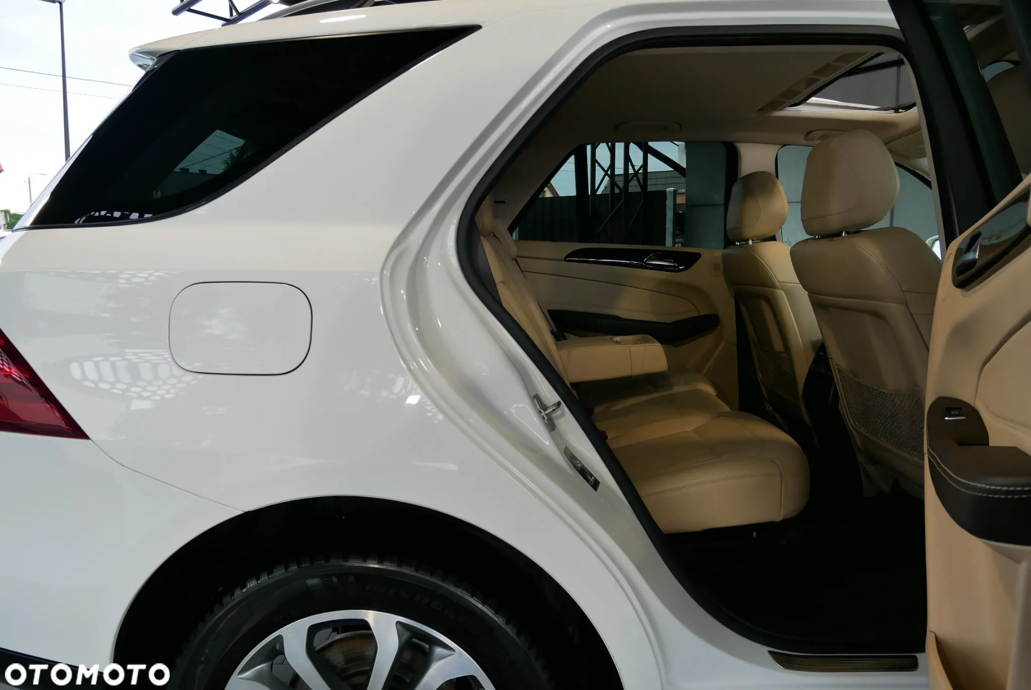 Mercedes-Benz GLE - 11