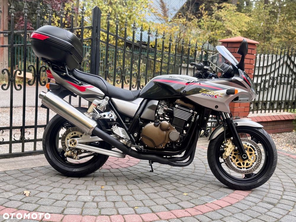 Kawasaki ZXR - 3