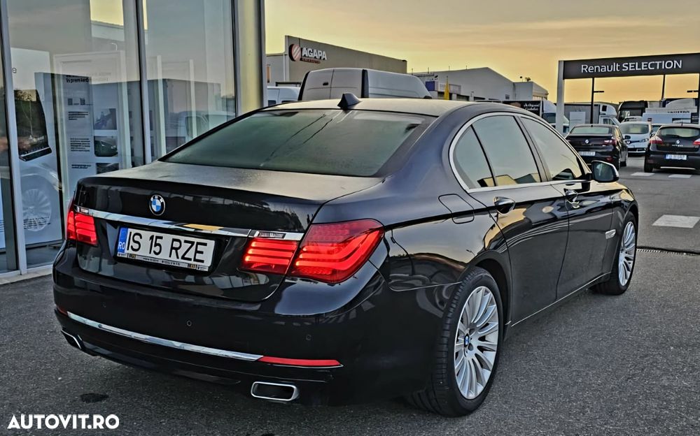 BMW Seria 7 740d xDrive - 12