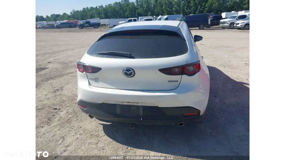 Mazda 3 - 12
