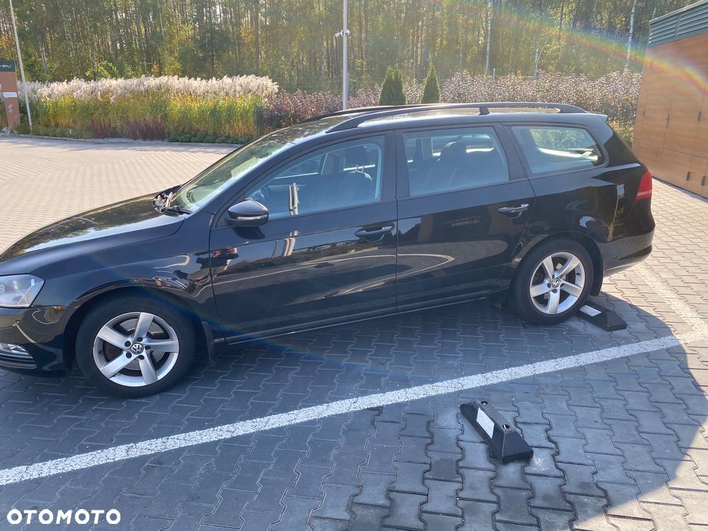 Volkswagen Passat - 19