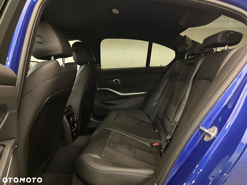 BMW Seria 3 320d xDrive mHEV M Sport sport - 31