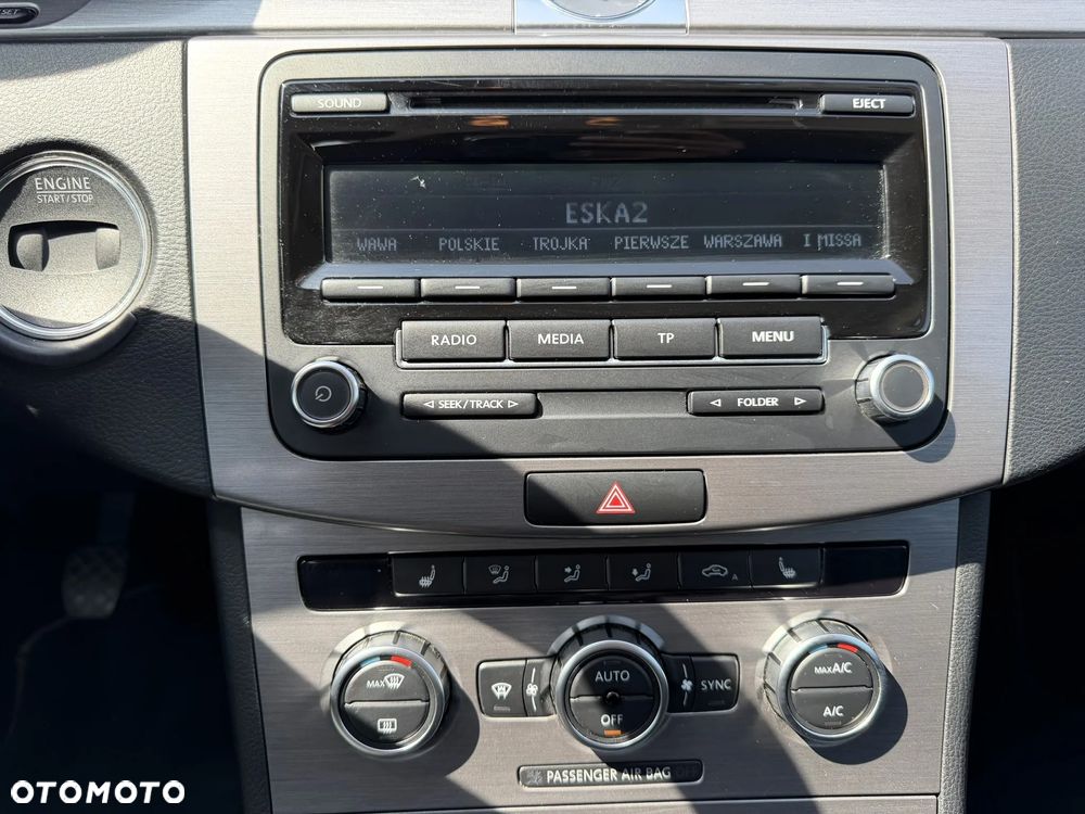 Volkswagen Passat 1.6 TDI Comfortline - 16