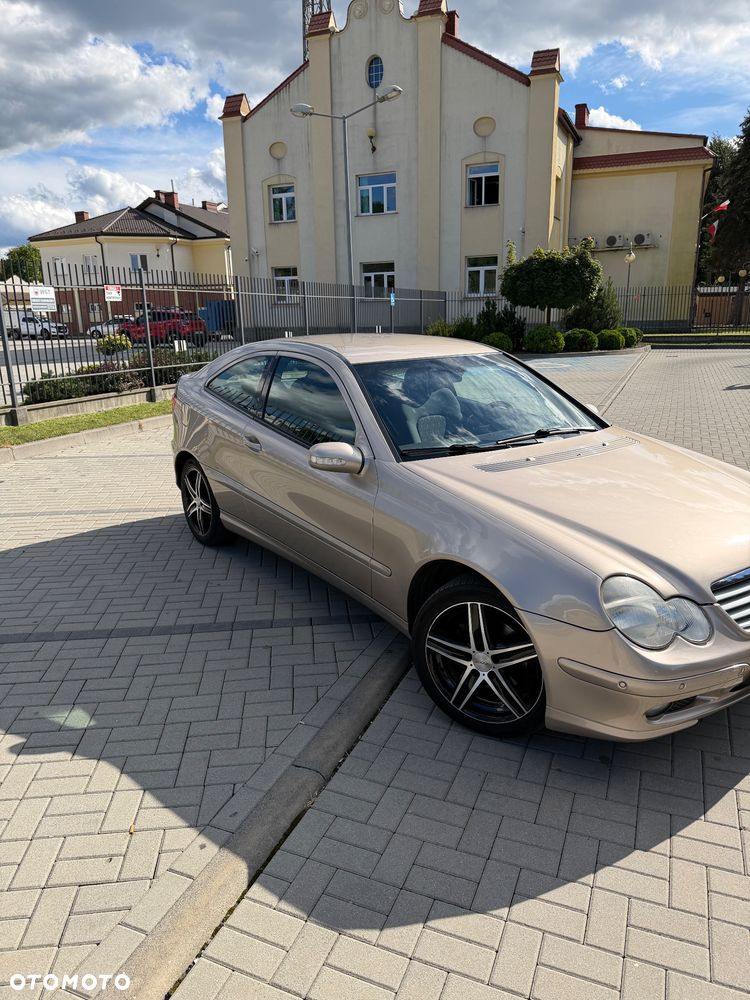 Mercedes-Benz Klasa C 200 Kompressor Automatik - 4