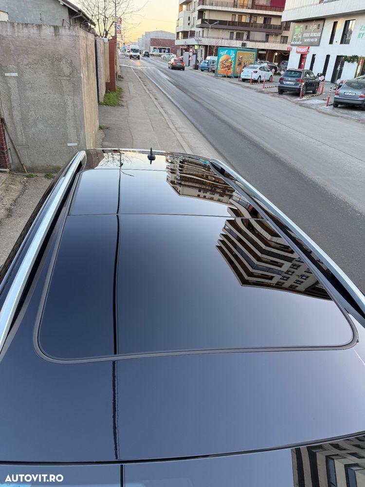 Volkswagen Golf Variant 2.0 TDI SCR DSG IQ.DRIVE - 9