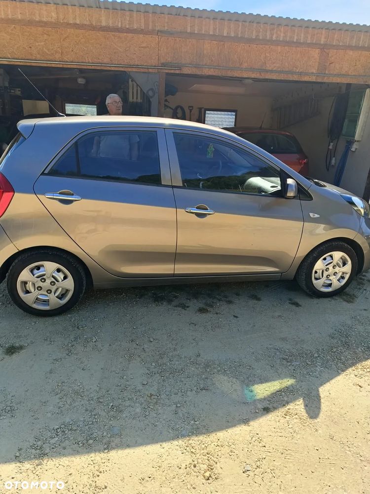 Kia Picanto - 8