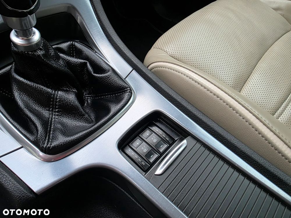 Ford Mondeo 2.0 T Titanium S - 19