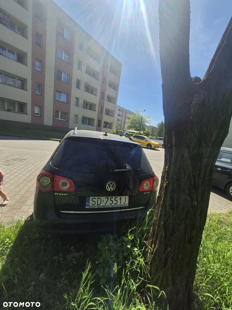 Volkswagen Passat 2.0 TDI Comfortline DSG - 2
