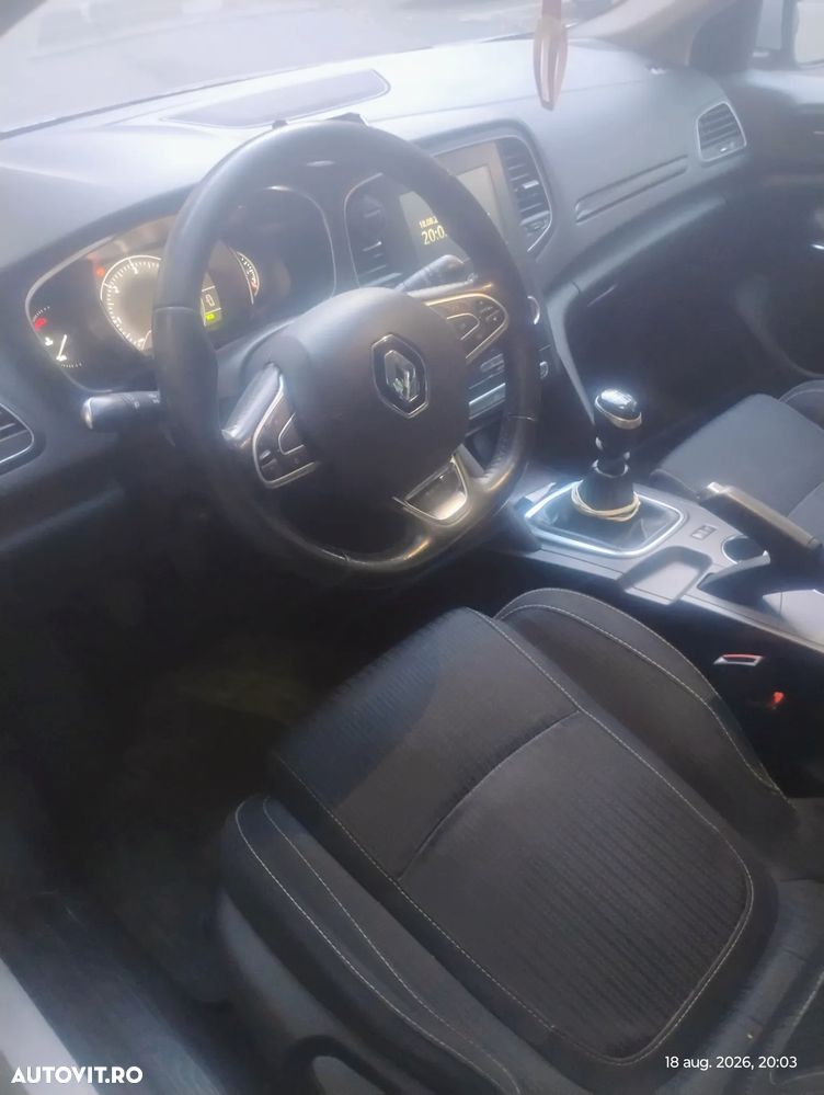 Renault Megane - 8