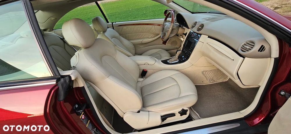 Mercedes-Benz CLK - 17