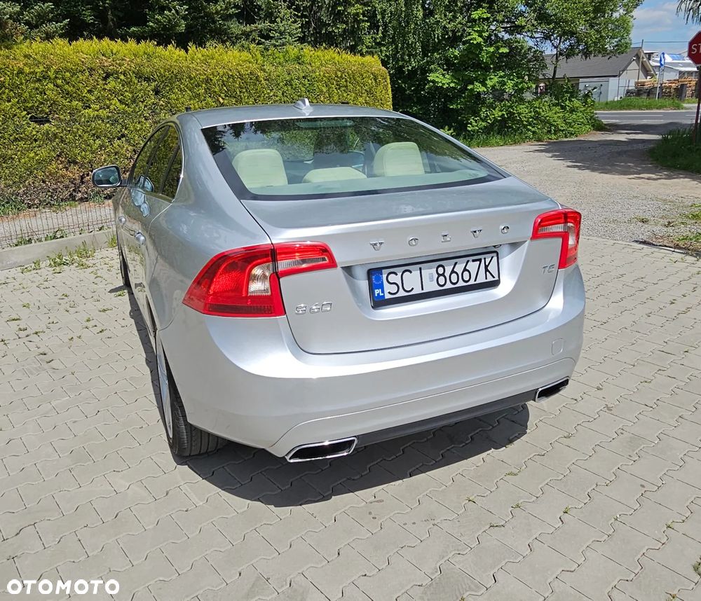 Volvo S60 T5 Momentum - 6