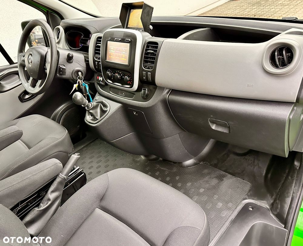 Renault TRAFIC - 4