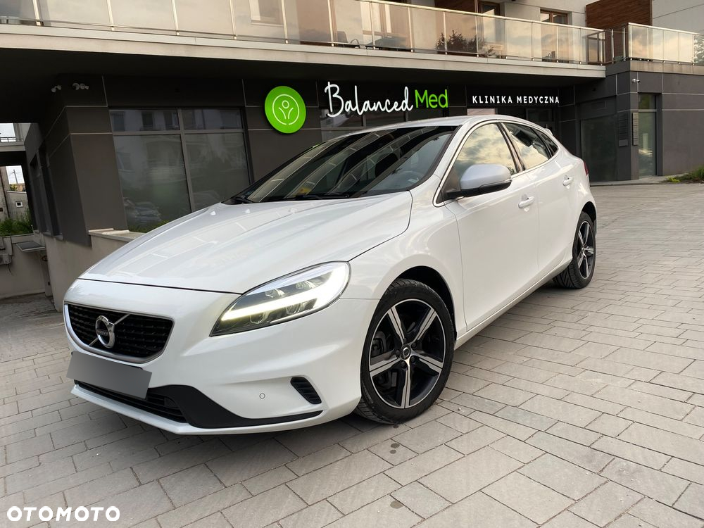 Volvo V40 T4 Drive-E R-Design Momentum - 2