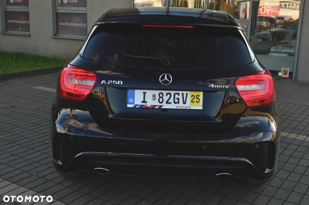 Mercedes-Benz Klasa A 250 4Matic 7G-DCT - 12