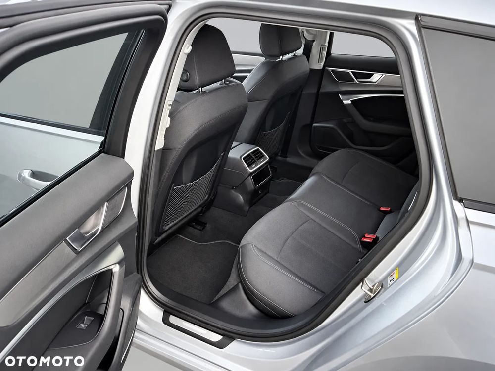 Audi A6 Avant 55 TFSI e quattro S tronic S line - 8
