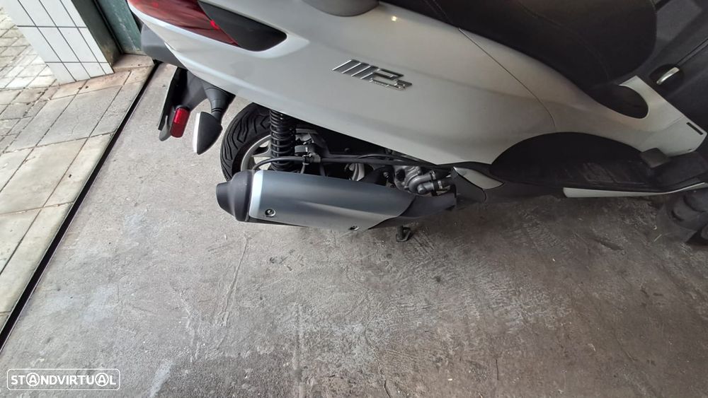 Piaggio MP3 - 4