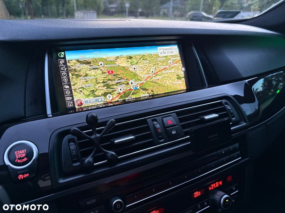 BMW Seria 5 525d xDrive - 25