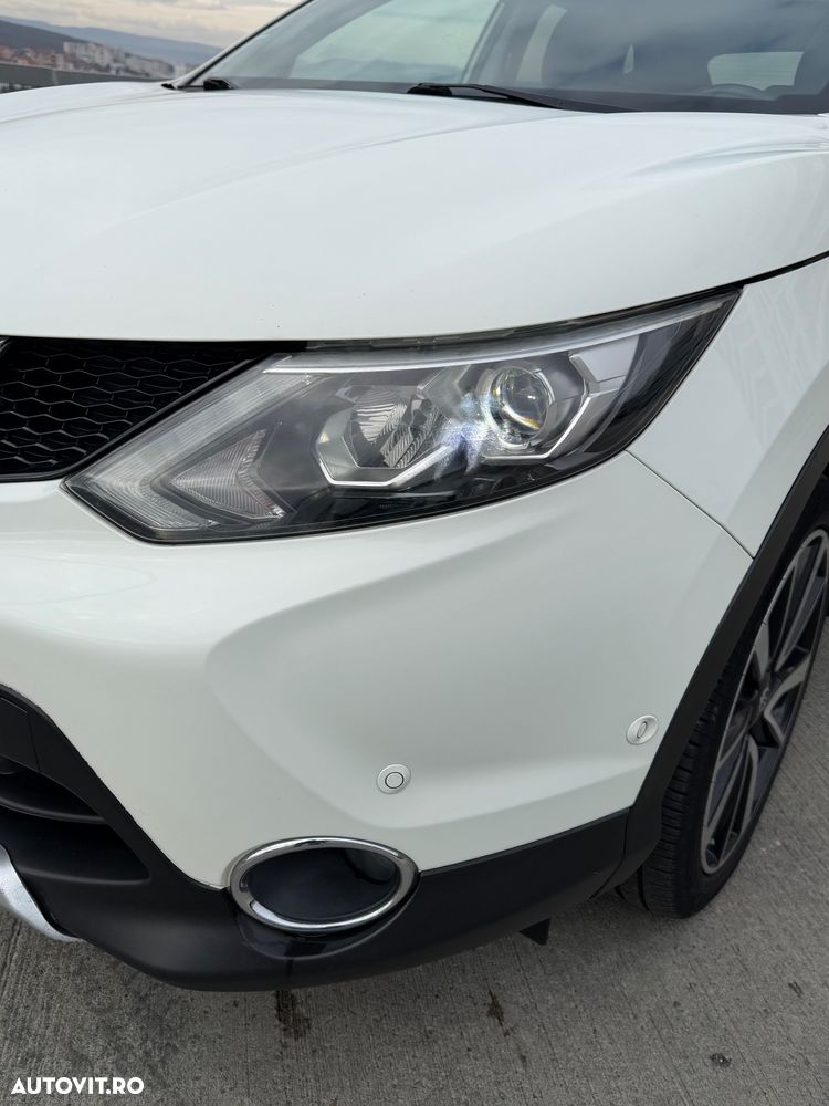 Nissan Qashqai 1.6 DCI 4 x 4 DPF Start/Stop tekna - 18