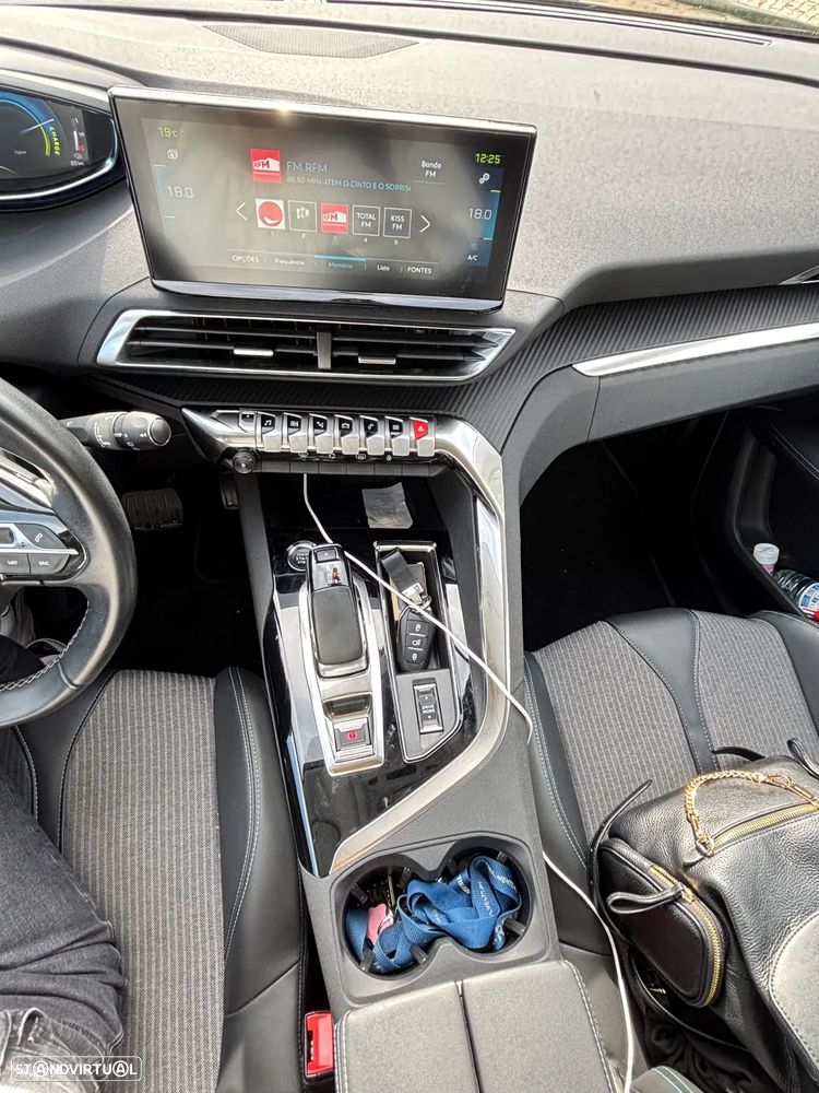 Peugeot 3008 1.6 Hybrid Allure e-EAT8 - 12