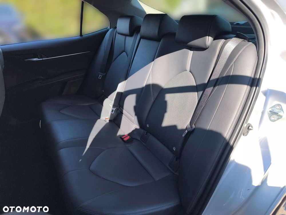 Toyota Camry 2.5 Hybrid Comfort CVT - 13