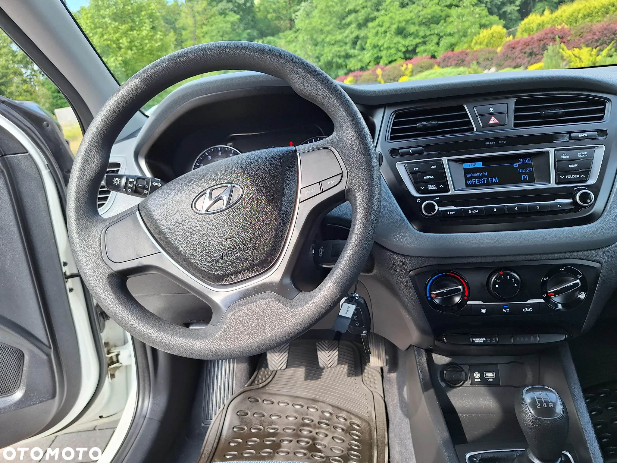 Hyundai i20 1.2 BlueDrive Classic + - 11