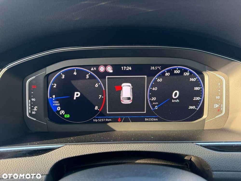 Volkswagen Passat - 20