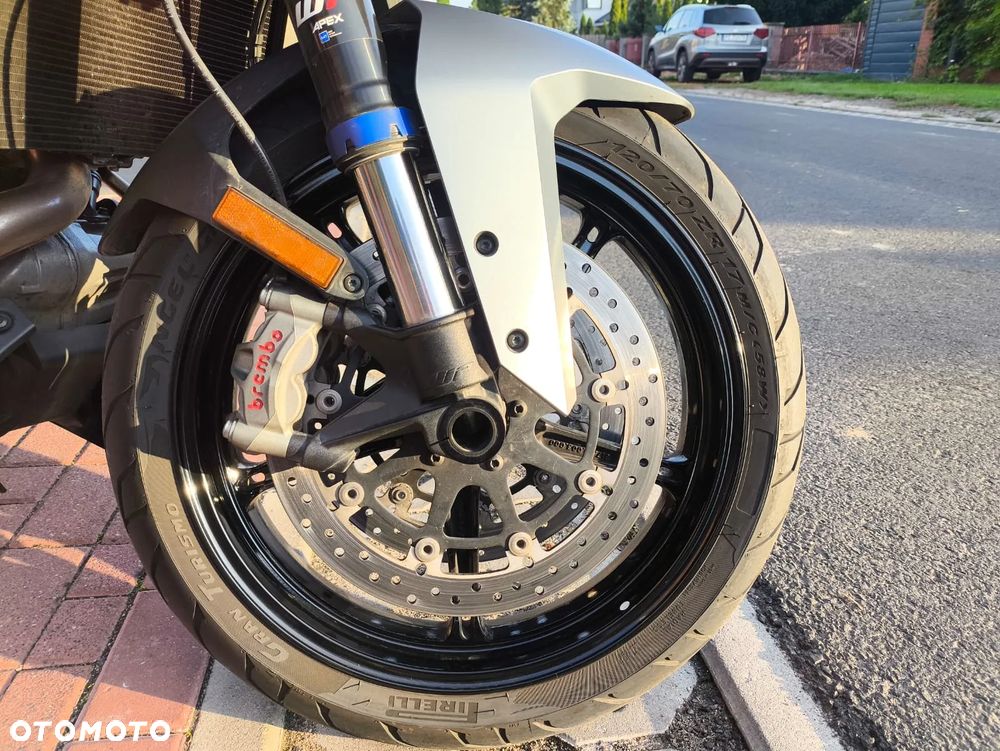 KTM Super Duke - 4